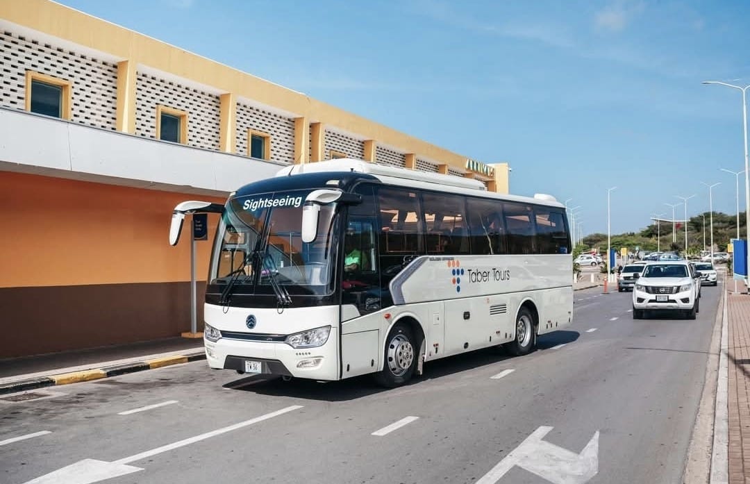 Taber Tours mid-size coach — 17-27 passengers